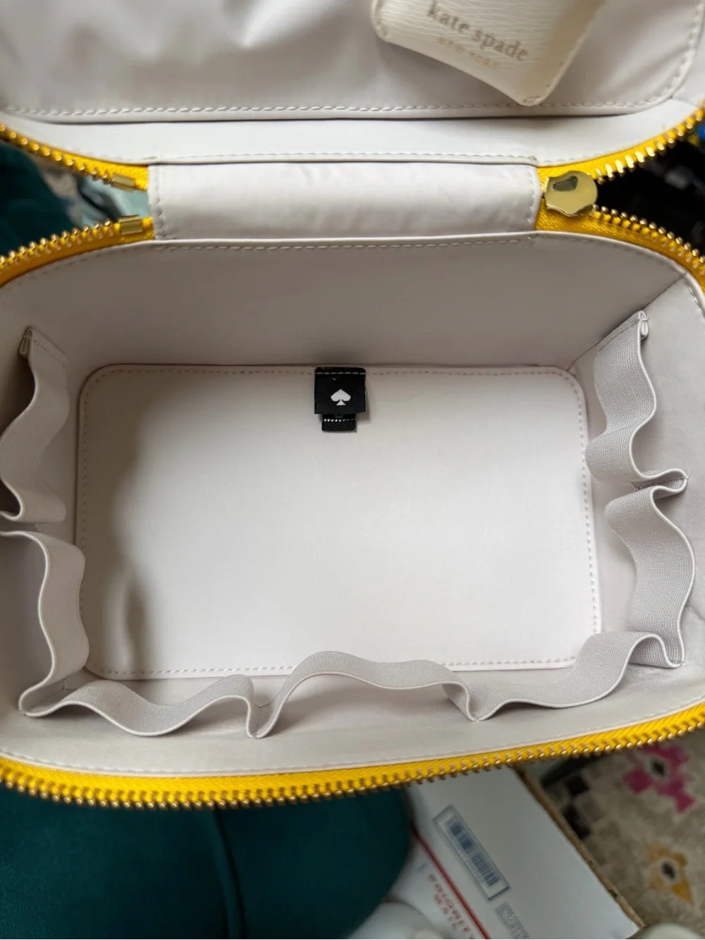 Kate Spade Morgan Sunshine Floral Vanity Kit